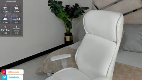 Snapshot of mike_belle chatting on December 2024 11:55:01 PM Mike Belle online show from December 2024 11:55:01 PM