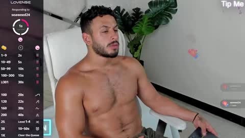 Snapshot of mike_belle chatting on January 2025 12:55:01 AM Mike Belle online show from January 2025 12:55:01 AM