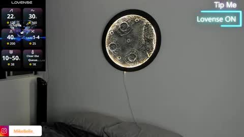 Snapshot of mike_belle chatting on November 2025 12:27:02 AM Mike Belle online show from November 2025 12:27:02 AM