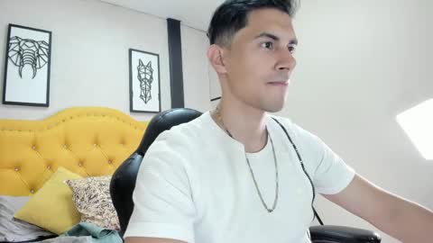 Mike online show from April 2026 02:09:02 AM