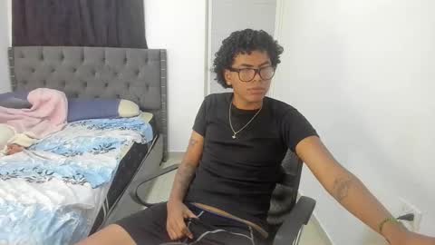 Snapshot of mike_master9 chatting on October 2025 06:30:01 PM mike_master9 online show from October 2025 06:30:01 PM