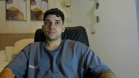 Snapshot of mike_montoya chatting on October 2025 07:01:01 AM Mike Montoya online show from October 2025 07:01:01 AM