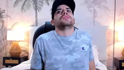 Snapshot of mike_montoya chatting on December 2025 05:13:01 AM Mike Montoya online show from December 2025 05:13:01 AM