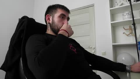 Snapshot of mike_platano chatting on September 2025 01:24:02 PM MIKE PLATANO online show from September 2025 01:24:02 PM