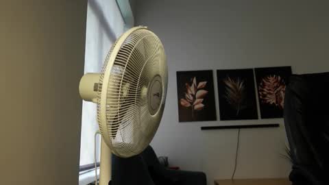 Snapshot of mike_platano chatting on October 2025 01:53:01 PM MIKE PLATANO online show from October 2025 01:53:01 PM