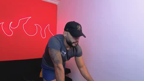 Snapshot of mike_savage3 chatting on February 2026 12:32:01 PM Mike online show from February 2026 12:32:01 PM