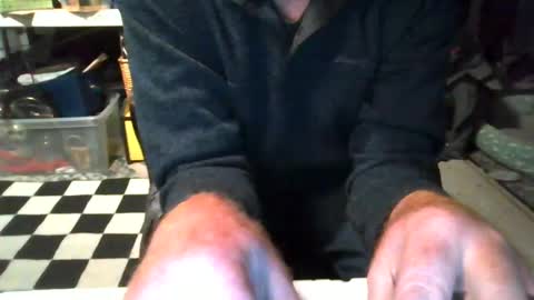 Snapshot of mikeb3200 chatting on December 2024 04:40:01 AM mikeb3200 online show from December 2024 04:40:01 AM