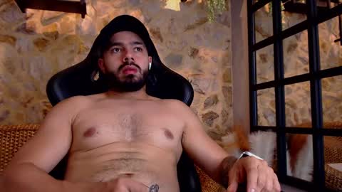 Mike Blare online show from January 2025 10:13:02 PM