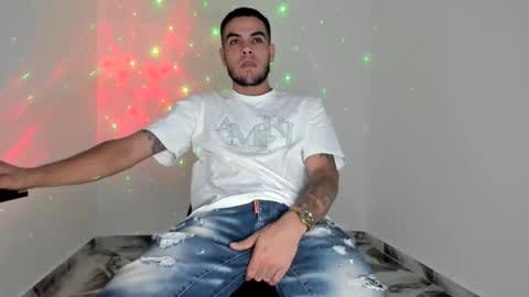 mikee_scooth online show from April 2026 05:01:02 AM