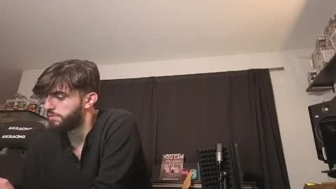 mikehawk1589 online show from April 2026 09:03:02 AM