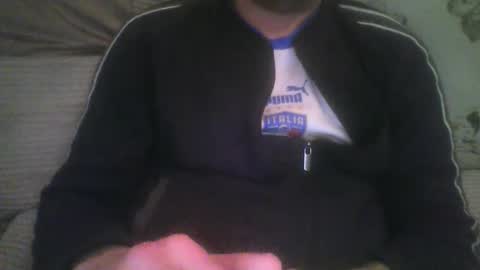 Snapshot of mikehockishuge9 chatting on November 2025 10:09:02 PM mikehockishuge9 online show from November 2025 10:09:02 PM