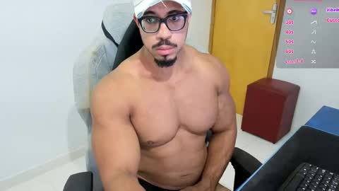 Snapshot of mikehotk chatting on May 2026 05:37:01 AM mikehotk online show from May 2026 05:37:01 AM