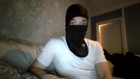 Snapshot of mikelovejones chatting on March 2025 08:35:02 PM mikelovejones online show from March 2025 08:35:02 PM