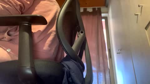 Snapshot of miker1239 chatting on October 2025 03:52:01 PM miker1239 online show from October 2025 03:52:01 PM