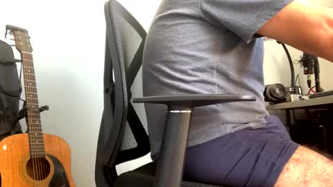 miker1239 online show from December 2025 01:38:02 PM