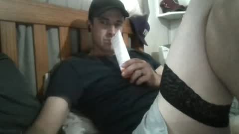 Snapshot of mikeundies chatting on June 2026 09:22:02 AM mikeundies online show from June 2026 09:22:02 AM