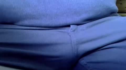 Snapshot of mikeybed chatting on September 2025 03:45:01 PM mikeybed online show from September 2025 03:45:01 PM