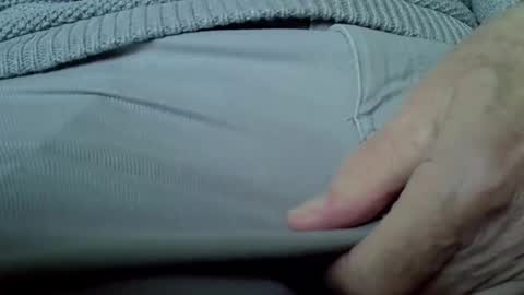 Snapshot of mikeybed chatting on November 2025 01:11:02 PM mikeybed online show from November 2025 01:11:02 PM