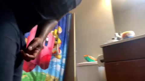 Snapshot of mikeyblunt chatting on January 2025 10:25:02 AM mikeyblunt online show from January 2025 10:25:02 AM