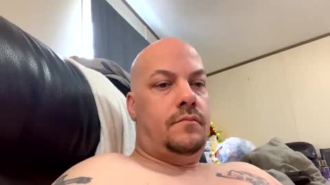 mikeylikesit2222 online show from December 2024 05:42:01 PM