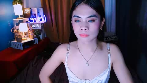 Snapshot of mikhaylaanderson chatting on January 2025 06:31:02 AM Mikhayla online show from January 2025 06:31:02 AM