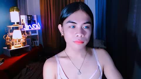 Snapshot of mikhaylaanderson chatting on January 2025 04:04:01 AM Mikhayla online show from January 2025 04:04:01 AM