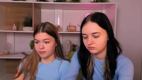 Snapshot of miki_ti chatting on October 2025 08:35:01 AM miki_ti online show from October 2025 08:35:01 AM