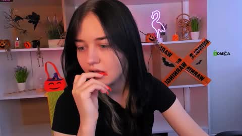 Snapshot of miki_ti chatting on October 2025 09:22:01 AM miki_ti online show from October 2025 09:22:01 AM