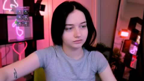 Snapshot of miki_ti chatting on November 2025 10:39:02 AM miki_ti online show from November 2025 10:39:02 AM