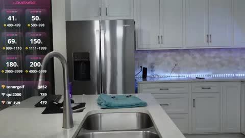 Snapshot of mikmagik chatting on January 2025 03:20:02 AM Mikaylah online show from January 2025 03:20:02 AM