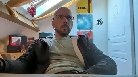 mikmik91 online show from December 2024 11:32:02 AM