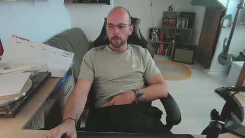 mikmik91 online show from June 2026 02:41:01 PM