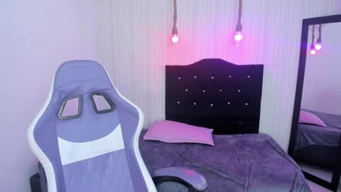 Snapshot of miku_katsuragi chatting on April 2026 03:52:01 AM miku katsuragi online show from April 2026 03:52:01 AM