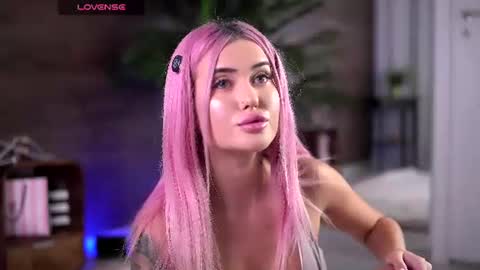 Snapshot of miky_lust chatting on July 2026 04:04:02 AM Miky online show from July 2026 04:04:02 AM