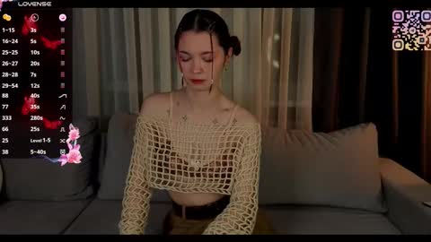 Snapshot of mil_kiss chatting on November 2025 08:52:02 PM Milkiss online show from November 2025 08:52:02 PM