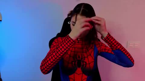 Snapshot of mil_kiss chatting on December 2025 04:36:01 PM Milkiss online show from December 2025 04:36:01 PM