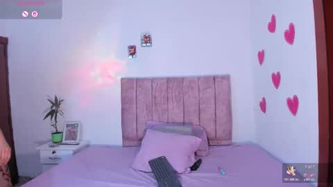 mila_1wood online show from November 2025 01:21:02 PM