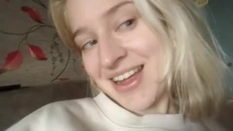 Snapshot of mila_420 chatting on November 2025 11:21:01 AM Mila 420 online show from November 2025 11:21:01 AM