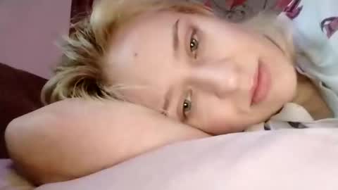 Snapshot of mila_420 chatting on November 2025 11:00:01 AM Mila 420 online show from November 2025 11:00:01 AM