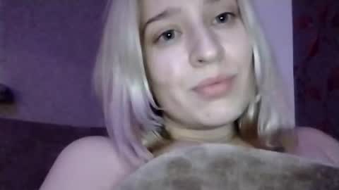 Snapshot of mila_420 chatting on November 2025 09:06:01 PM Mila 420 online show from November 2025 09:06:01 PM