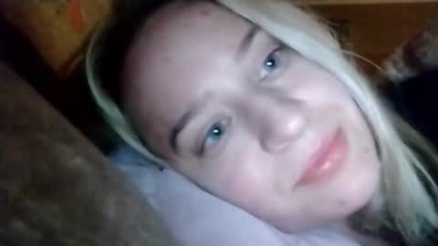 Snapshot of mila_420 chatting on December 2025 05:17:01 PM Mila 420 online show from December 2025 05:17:01 PM