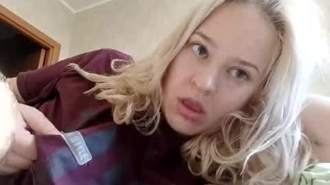Snapshot of mila_420 chatting on May 2026 04:53:02 AM Mila 420 online show from May 2026 04:53:02 AM