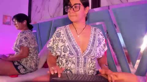 Camila online show from March 2025 07:09:02 PM