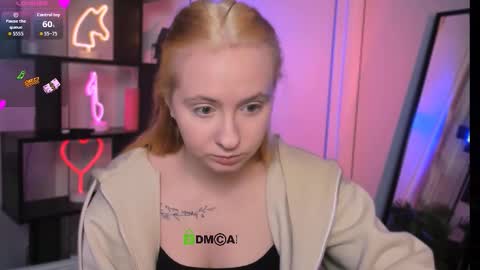 Snapshot of mila_glow chatting on December 2025 07:29:02 PM mila_glow online show from December 2025 07:29:02 PM