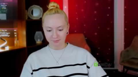 Snapshot of mila_glow chatting on December 2025 05:54:01 PM mila_glow online show from December 2025 05:54:01 PM