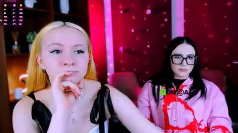 Snapshot of mila_glow chatting on January 2026 08:00:02 PM mila_glow online show from January 2026 08:00:02 PM