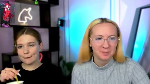 Snapshot of mila_glow chatting on February 2026 07:23:02 PM mila_glow online show from February 2026 07:23:02 PM