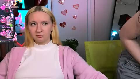 Snapshot of mila_glow chatting on February 2026 08:02:02 PM mila_glow online show from February 2026 08:02:02 PM