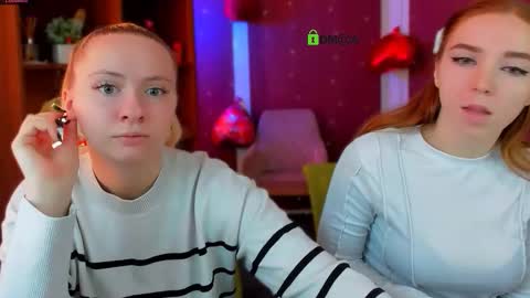 Snapshot of mila_glow chatting on February 2026 12:21:01 PM mila_glow online show from February 2026 12:21:01 PM