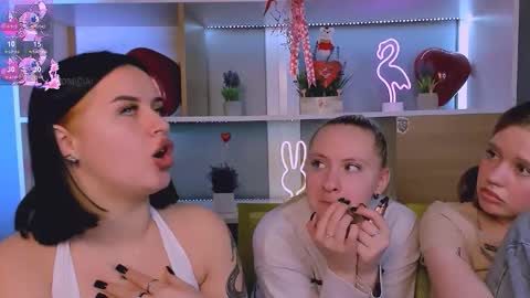 Snapshot of mila_glow chatting on February 2026 11:34:02 PM mila_glow online show from February 2026 11:34:02 PM